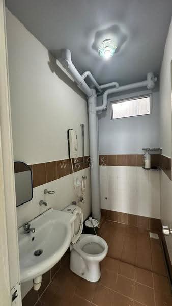 Apartment for Sale at Kipark Apartment - Jack Wong - Bathroom - PropertyGuru.com.my
