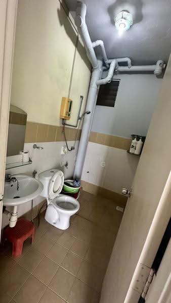 Apartment for Sale at Kipark Apartment - Jack Wong - Bathroom - PropertyGuru.com.my