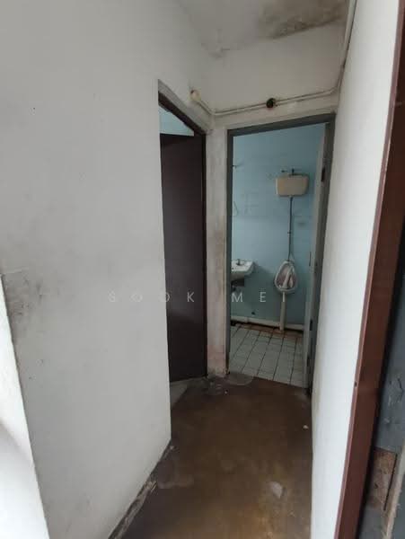 Kedai / Pejabat untuk Dijual di Ipoh (Perak) - Sook Mei - Bathroom - PropertyGuru.com.my