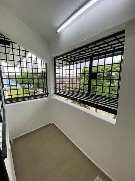 Rumah Flat untuk Dijual di Taman Molek - Melinda Ee - Balcony - PropertyGuru.com.my