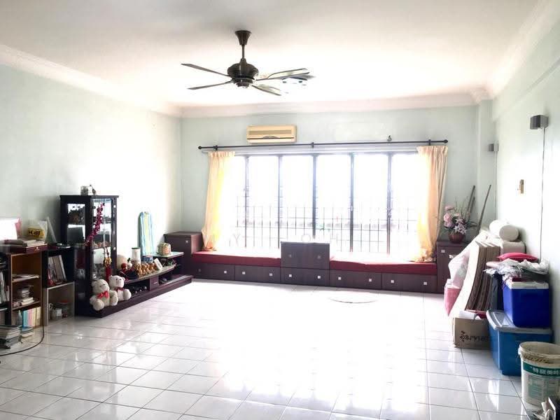 Kondominium untuk Dijual di Villa Lagenda - MY Loh - Living Room - PropertyGuru.com.my