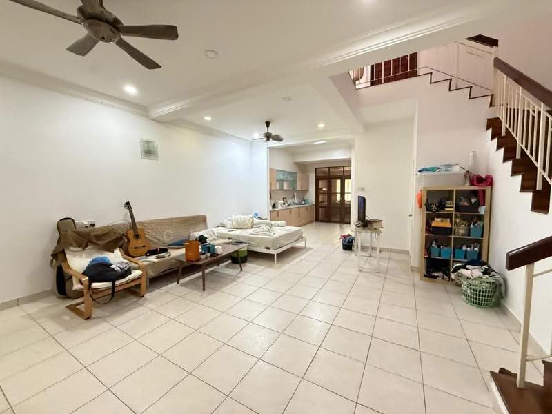2-storey Terraced House for Sale in Kota Kemuning (Shah Alam) - Chloe Tan - Living Room - PropertyGuru.com.my