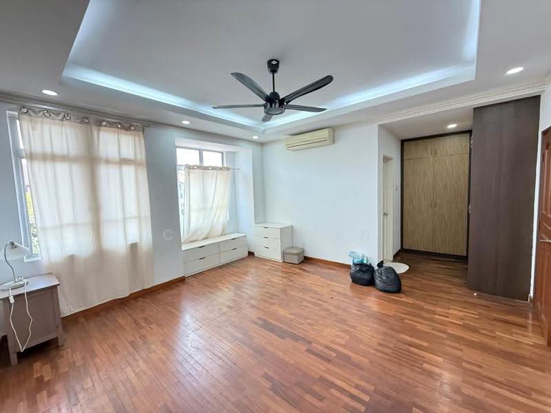 2-storey Terraced House for Sale in Kota Kemuning (Shah Alam) - Chloe Tan - Living Room - PropertyGuru.com.my