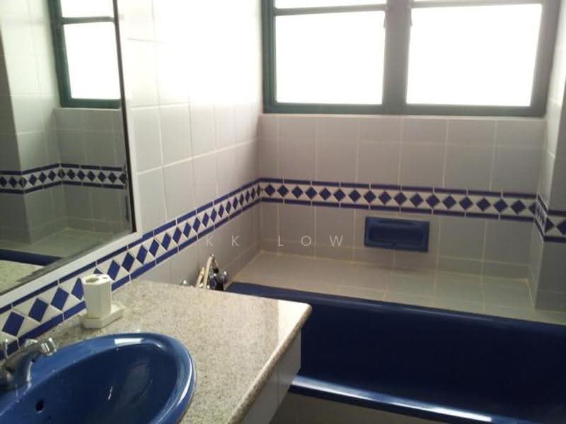 Condominium for Sale at The Straits View Condominium - KK Low - Bathroom - PropertyGuru.com.my