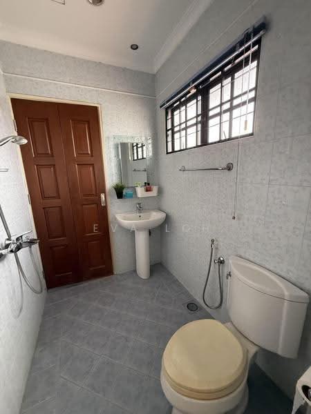 Rumah Teres 2-Tingkat untuk Disewa di Bangsar (Kuala Lumpur) - Eva Loh - Bathroom - PropertyGuru.com.my