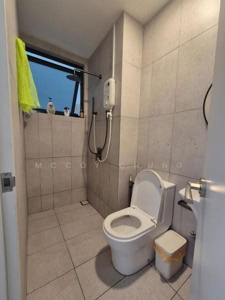 Kondominium untuk Disewa di EdgeWood Residences @ SkySanctuary - Mccoy Chung - Bathroom - PropertyGuru.com.my