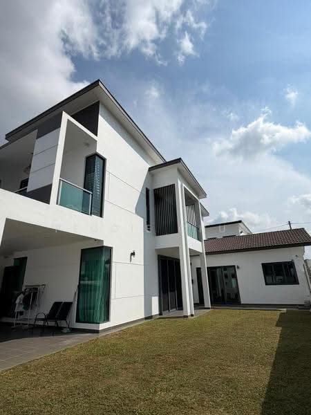 Rumah Teres 2-Tingkat untuk Dijual di Muar (Johor) - Peggie Chua - PropertyGuru.com.my