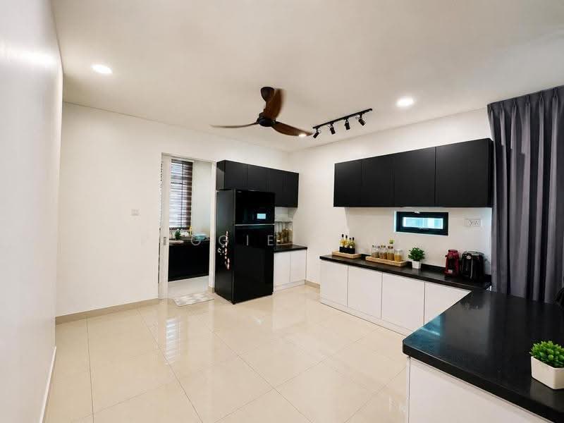 Rumah Teres 2-Tingkat untuk Dijual di Muar (Johor) - Peggie Chua - PropertyGuru.com.my