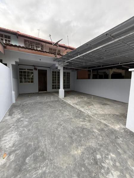 2-storey Terraced House for Sale in Taman Scientex Pasir Gudang (Pasir Gudang) - Siew Hui - Exterior - PropertyGuru.com.my