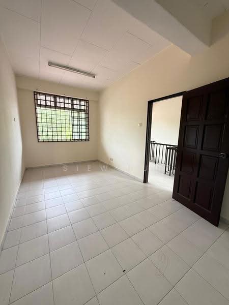 2-storey Terraced House for Sale in Taman Scientex Pasir Gudang (Pasir Gudang) - Siew Hui - Interior - PropertyGuru.com.my