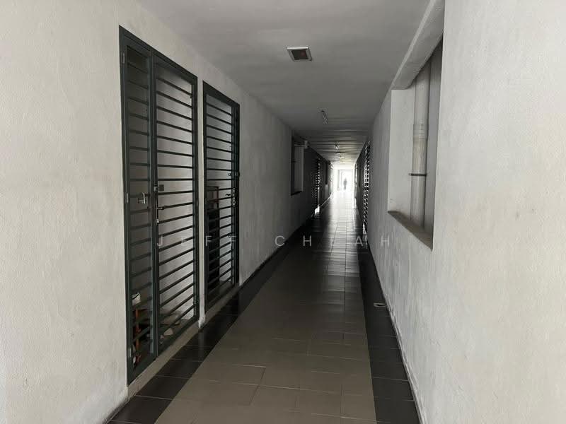 Service Residence for Sale at Silk Residence - Jeff Cheah - Corridor - PropertyGuru.com.my