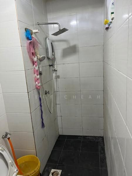 Service Residence for Sale at Silk Residence - Jeff Cheah - Bathroom - PropertyGuru.com.my