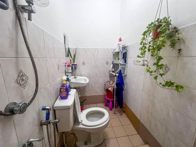 2-storey Terraced House for Sale in Alam Damai (Cheras) - Mohd Aizat Saiful Bahri - Bathroom - PropertyGuru.com.my