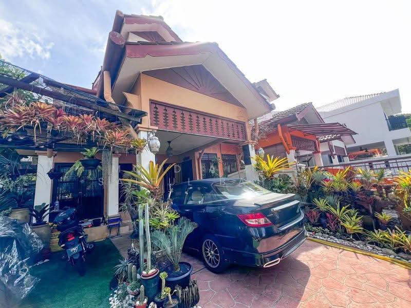 2-storey Terraced House for Sale in Alam Damai (Cheras) - Mohd Aizat Saiful Bahri - Exterior - PropertyGuru.com.my