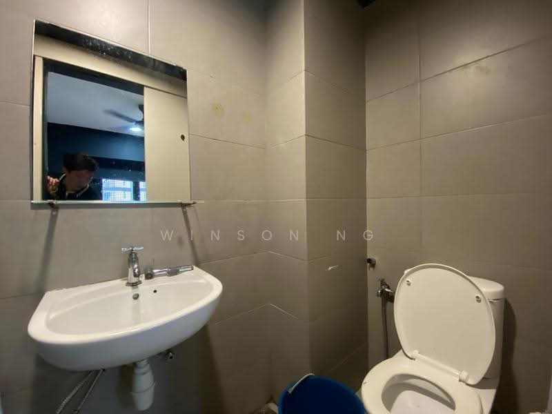 Kediaman Servis untuk Disewa di Avenue D'Vogue - Winson Ng - Bathroom - PropertyGuru.com.my