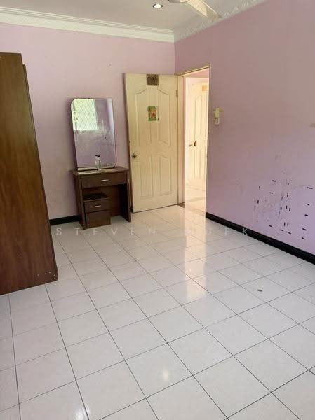 2-storey Terraced House for Sale in Kota Kinabalu (Sabah) - Steven Quek - Bedroom - PropertyGuru.com.my