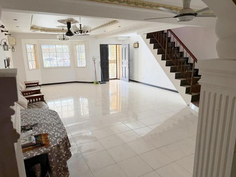 2-storey Terraced House for Sale in Kota Kinabalu (Sabah) - Steven Quek - Living Room - PropertyGuru.com.my
