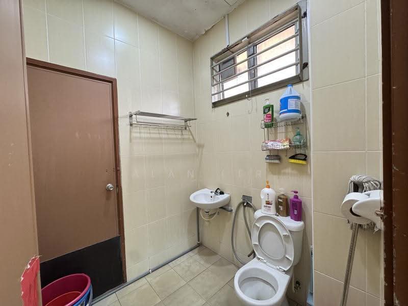 Rumah Teres 2-Tingkat untuk Dijual di Taman Nusa Bestari 2 (Iskandar Puteri (Nusajaya)) - Alan Ler - Bathroom - PropertyGuru.com.my
