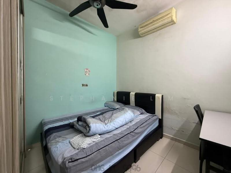 2-storey Terraced House for Rent in Bandar Bukit Tinggi (Klang) - Stephanie Lim - Bedroom - PropertyGuru.com.my