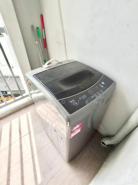 Kediaman Servis untuk Disewa di Princeton Suites - Jeno Tan - Balcony - PropertyGuru.com.my