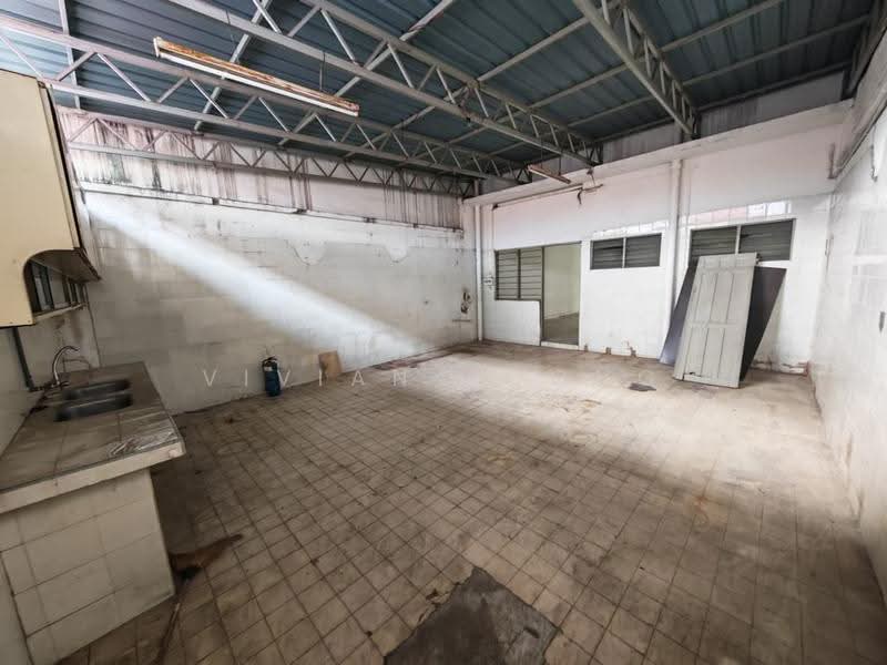 Shop for Rent in Taman Wang (Menglembu) - Vivian Foong - Interior - PropertyGuru.com.my