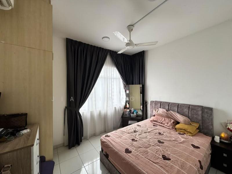 Kediaman Servis untuk Dijual di Residensi Setia Impian - Jia Yirng Lee - Bedroom - PropertyGuru.com.my