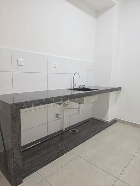 Kediaman Servis untuk Disewa di Residensi Rimbun @ Canopy Hills - Norlela Abdul Rahman - Kitchen - PropertyGuru.com.my
