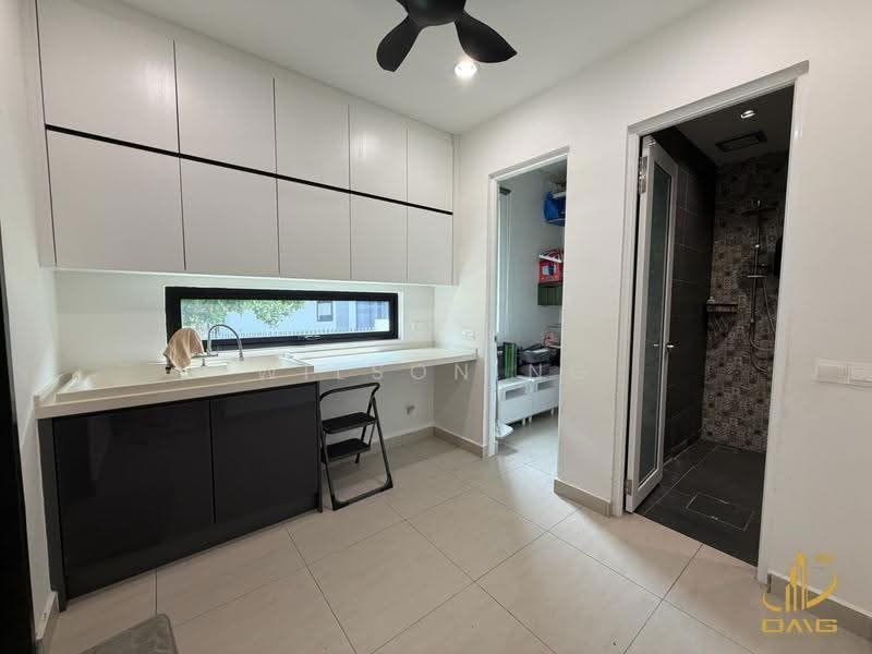 Semi-Detached House for Rent in Telok Panglima Garang (Selangor) - Wilson Ng - Kitchen - PropertyGuru.com.my