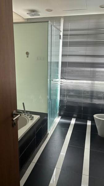 Kondominium untuk Dijual di Central Park condominium - Daniel Phang - Bathroom - PropertyGuru.com.my