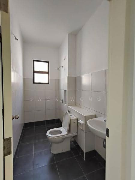 Rumah Teres 2-Tingkat untuk Dijual di Kota Masai (Pasir Gudang) - Jack Wong - Bathroom - PropertyGuru.com.my