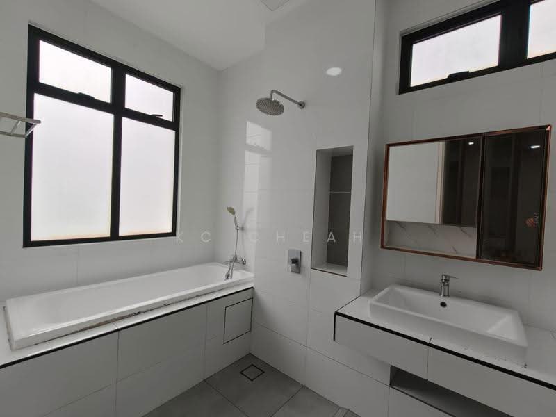 Bungalow House for Sale in Kuala Selangor (Selangor) - KC Cheah - Bathroom - PropertyGuru.com.my