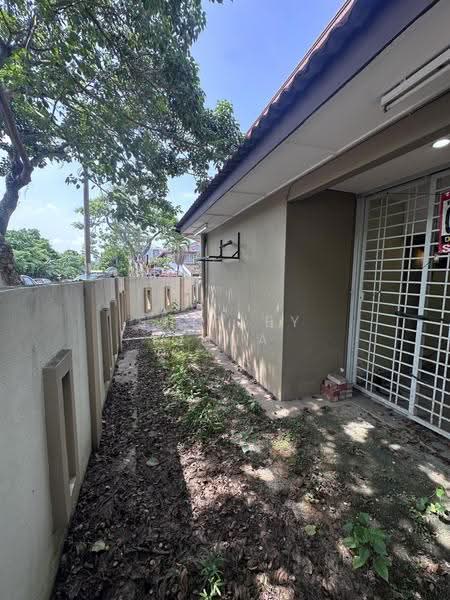 2-storey Terraced House for Sale in Puchong (Selangor) - Shirley Chua - Exterior - PropertyGuru.com.my