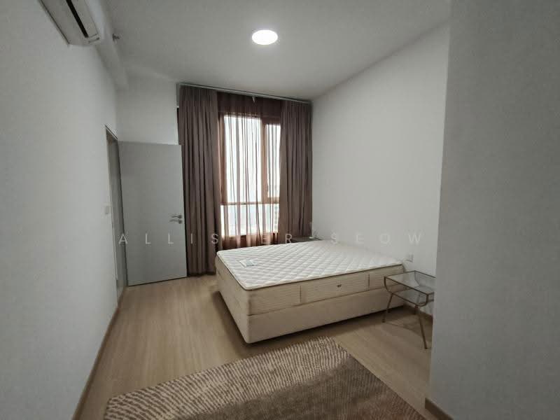 Kediaman Servis untuk Disewa di BeCentral @ i-City - Allister Seow - Bedroom - PropertyGuru.com.my