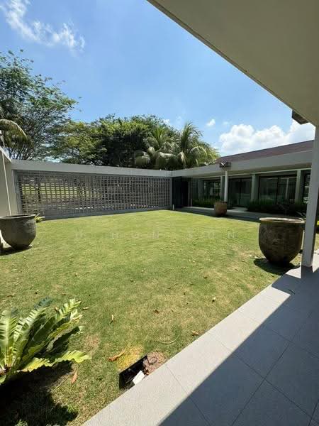 Bungalow House for Sale in Leisure Farm (Gelang Patah) - U Hon Kun - Garden - PropertyGuru.com.my