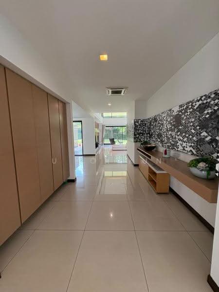 Bungalow House for Sale in Leisure Farm (Gelang Patah) - U Hon Kun - Entrance - PropertyGuru.com.my