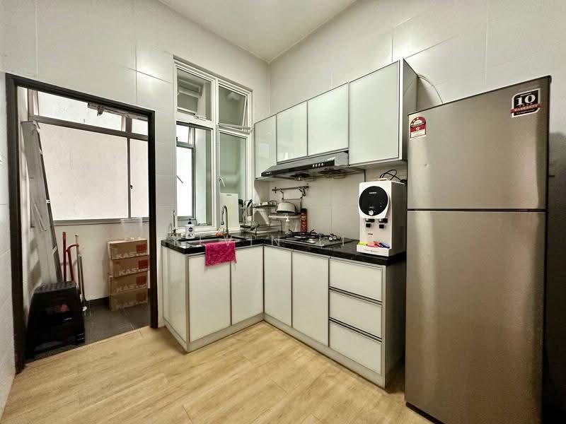 Condominium for Rent at M Condominium @ Larkin - Kevin Lim - Kitchen - PropertyGuru.com.my