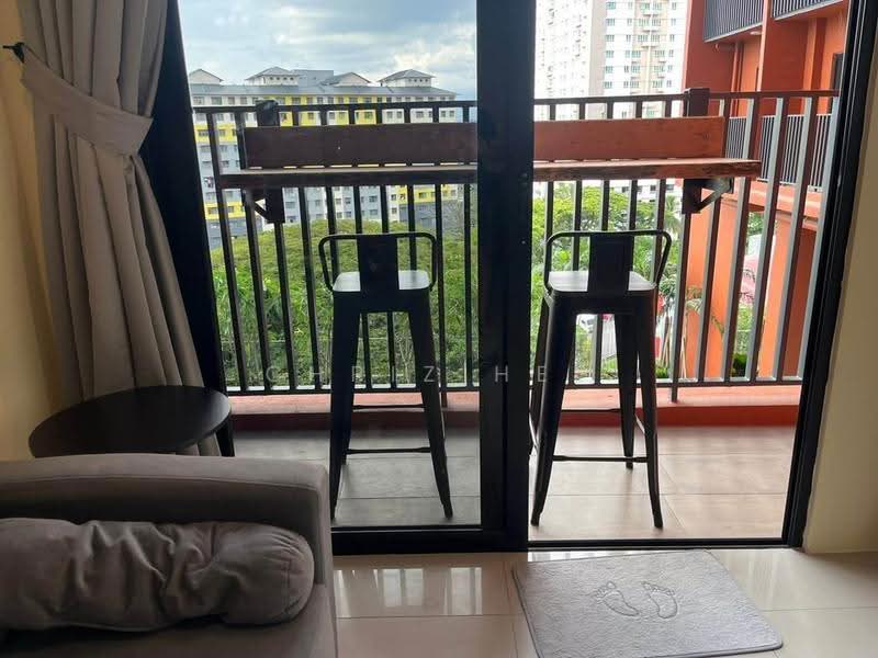 Kediaman Servis untuk Dijual di Piccadilly - Chriz Hee - Balcony - PropertyGuru.com.my