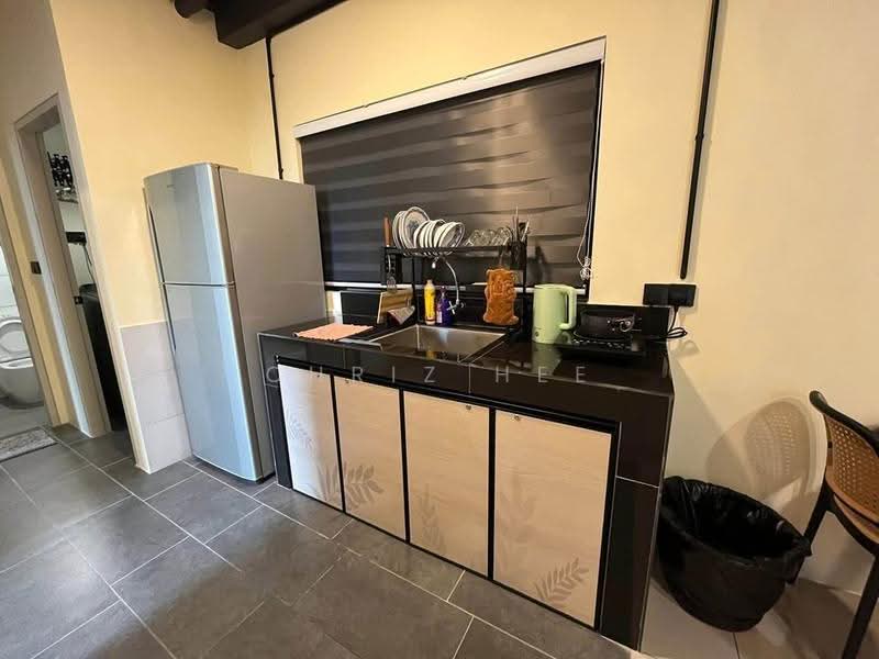 Kediaman Servis untuk Dijual di Piccadilly - Chriz Hee - Kitchen - PropertyGuru.com.my