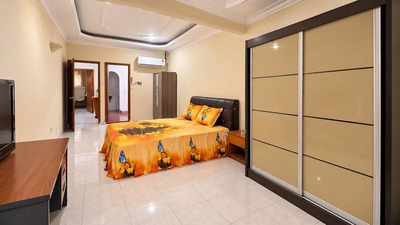 2-storey Terraced House for Sale in Taman Pelangi (Johor Bahru) - Liz Yap - PropertyGuru.com.my