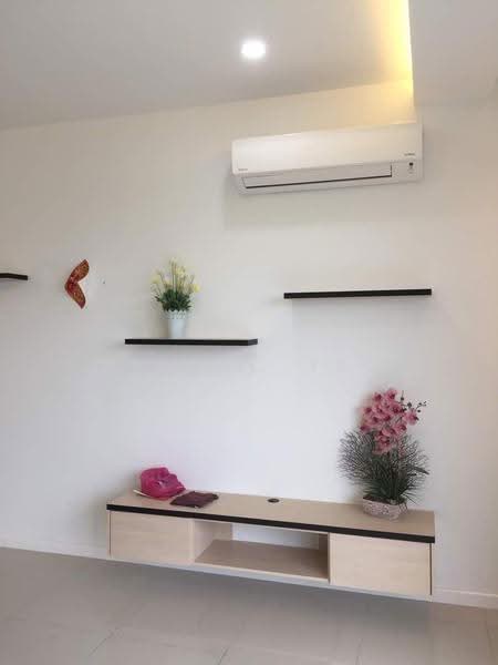 Condominium for Sale at Urbana Residences - Kenjjo Yeo - Living Room - PropertyGuru.com.my