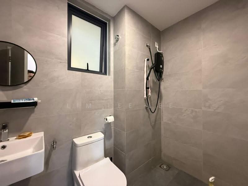 Kediaman Servis untuk Disewa di Sunsuria Forum - Lim Lee Lee - Bathroom - PropertyGuru.com.my