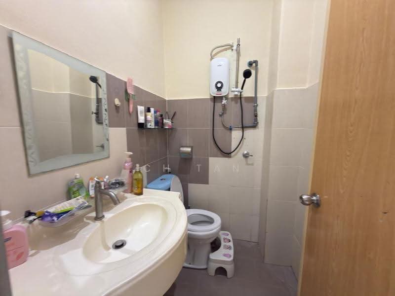 Rumah Teres 2-Tingkat untuk Dijual di Pandan Perdana (Cheras) - CH TAN - Bathroom - PropertyGuru.com.my