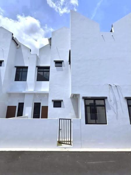 Rumah Teres 2-Tingkat untuk Dijual di Bandar Dato Onn (Tebrau) - Karl Lim - Exterior - PropertyGuru.com.my