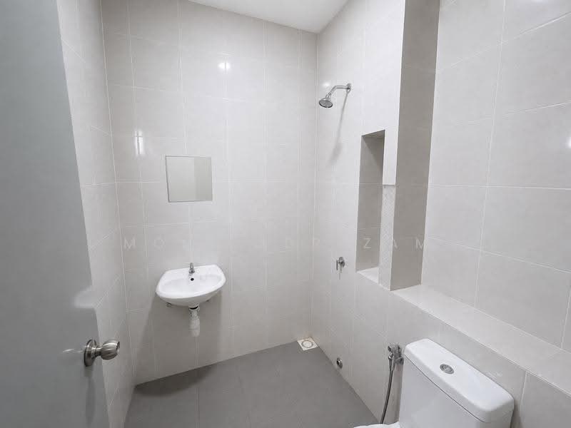 Rumah Teres 2-Tingkat untuk Dijual di Eco Grandeur (Puncak Alam) - Mohd Adryzam - PropertyGuru.com.my