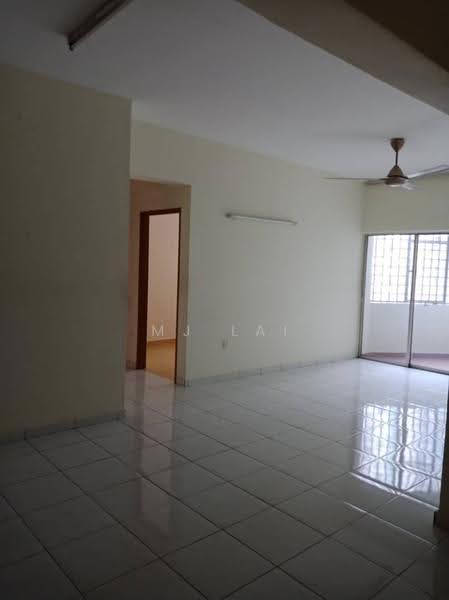 Apartment for Rent at Sri Impian Apartment - MJ Lai - Living Room - PropertyGuru.com.my