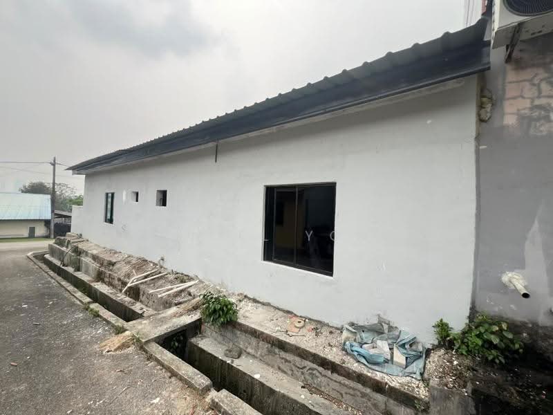 Rumah Teres 1-Tingkat untuk Dijual di Kampung Kebun Teh (Johor Bahru) - Daniel Yong - PropertyGuru.com.my