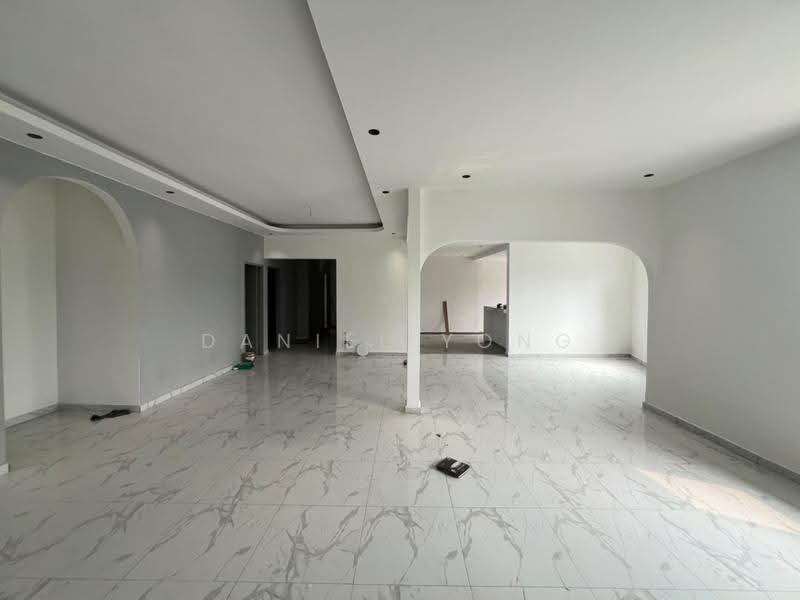 Rumah Teres 1-Tingkat untuk Dijual di Kampung Kebun Teh (Johor Bahru) - Daniel Yong - Living Room - PropertyGuru.com.my