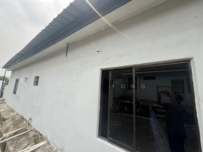 Rumah Teres 1-Tingkat untuk Dijual di Kampung Kebun Teh (Johor Bahru) - Daniel Yong - PropertyGuru.com.my