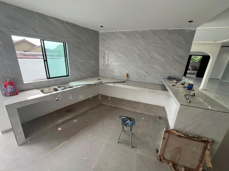 Rumah Teres 1-Tingkat untuk Dijual di Kampung Kebun Teh (Johor Bahru) - Daniel Yong - Kitchen - PropertyGuru.com.my
