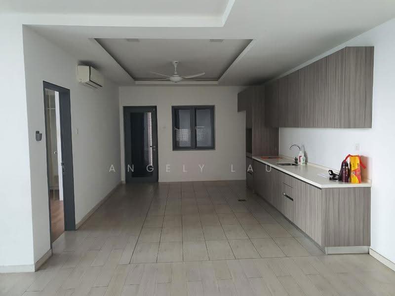 Kondominium untuk Disewa di Lakefront Residence - Angely Lau - Kitchen - PropertyGuru.com.my